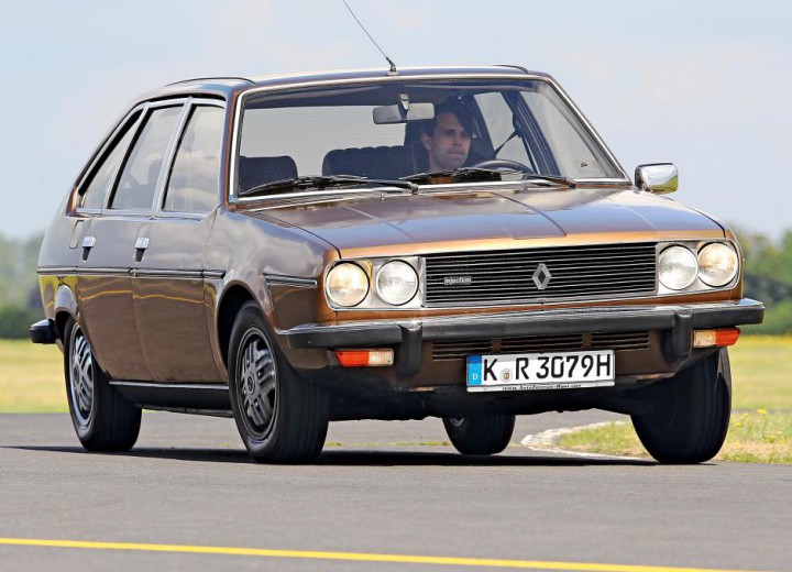 Технически характеристики за Renault 30 (127) - picture 2