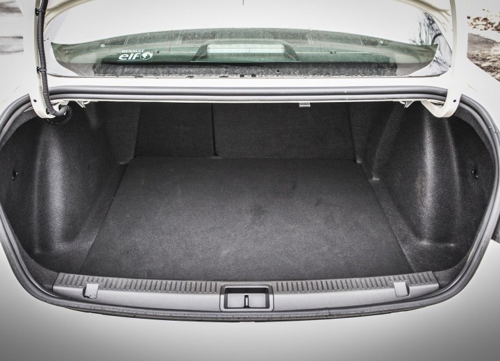 Technische Daten und Spezifikationen für Renault Fluence facelift 2012 - picture 13