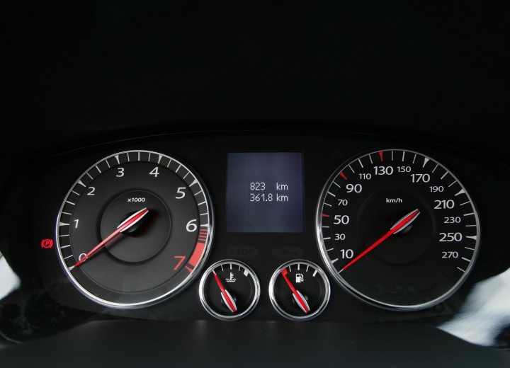 Technical specifications and characteristics for【Renault Laguna Coupe】 - picture 5