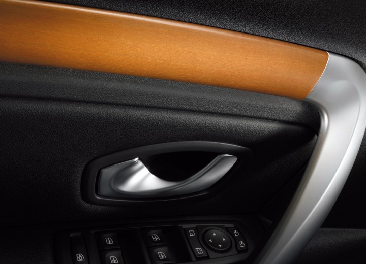 Technical specifications and characteristics for【Renault Laguna III】 - picture 14