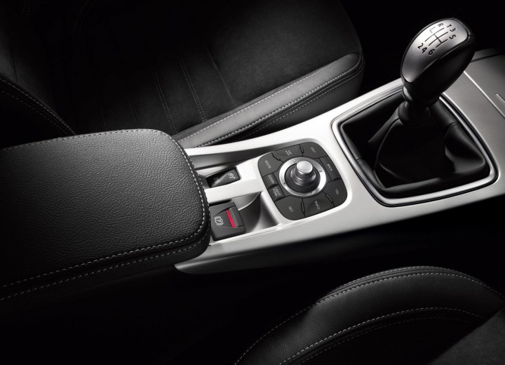 Technical specifications and characteristics for【Renault Laguna III】 - picture 15