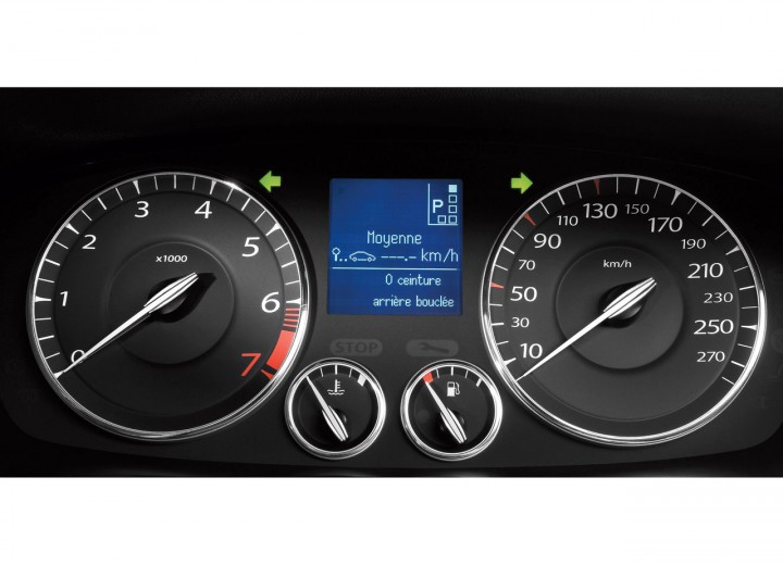 Technical specifications and characteristics for【Renault Laguna III】 - picture 12