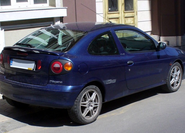 Especificaciones técnicas de Renault Megane Coach II - picture 2