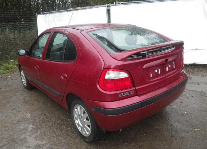 Technical specifications and characteristics for【Renault Megane I (BA)】 - picture 4