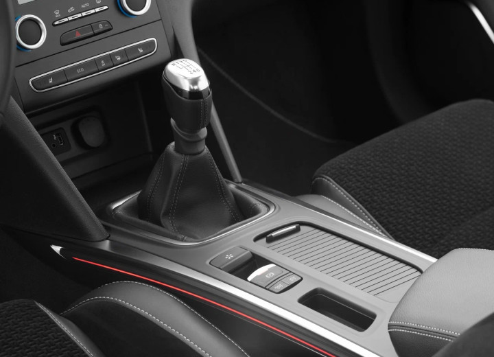Technische Daten und Spezifikationen für Renault Megane IV Sedan - picture 8