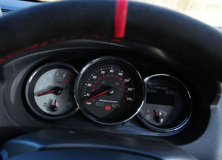 Technical specifications and characteristics for【Renault Megane R.S. 275 Trophy】 - picture 16