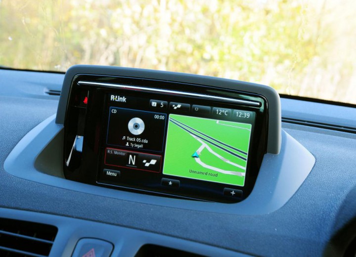 Technical specifications and characteristics for【Renault Megane R.S. 275 Trophy】 - picture 15