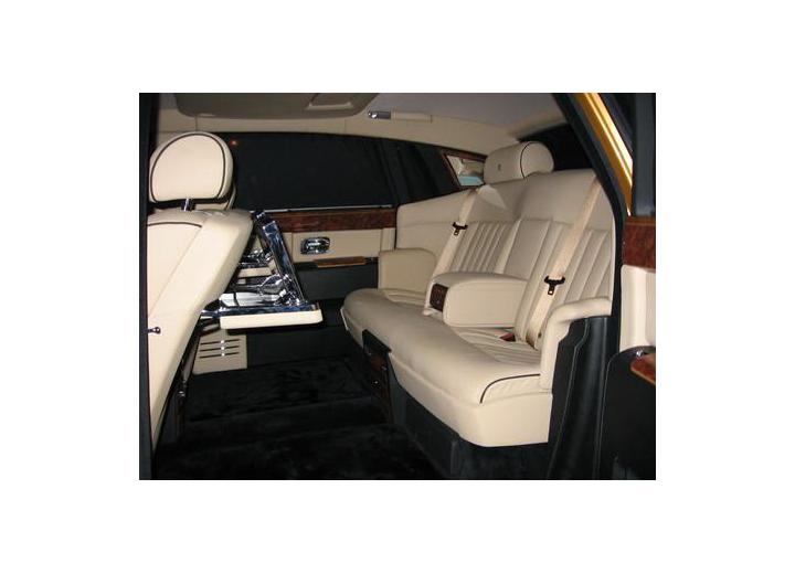 Technical specifications and characteristics for【Rolls-Royce Phantom Extended Wheelbase】 - picture 8