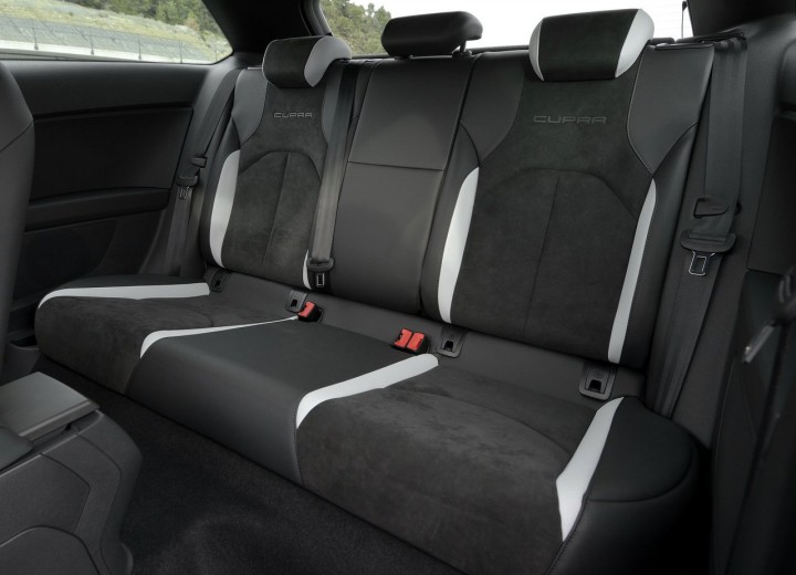 Technical specifications and characteristics for【Seat Leon Cupra III】 - picture 16