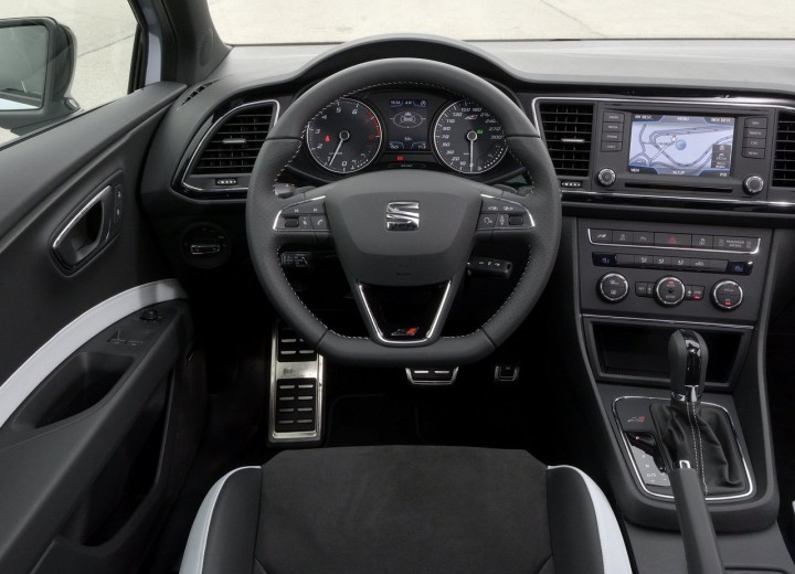 Technical specifications and characteristics for【Seat Leon Cupra III】 - picture 11