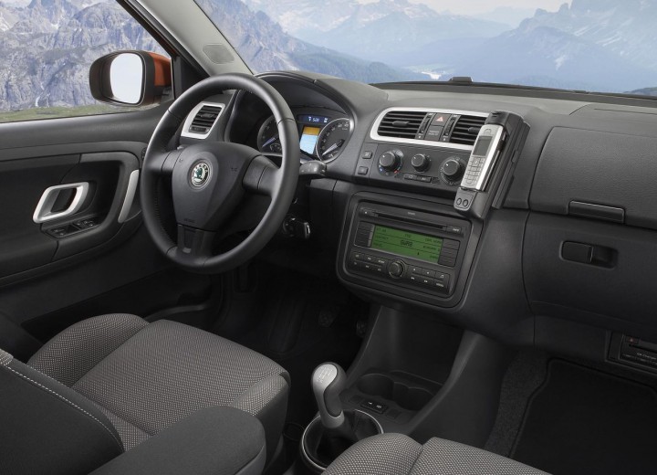 Технические характеристики о Skoda Fabia II Combi - picture 6