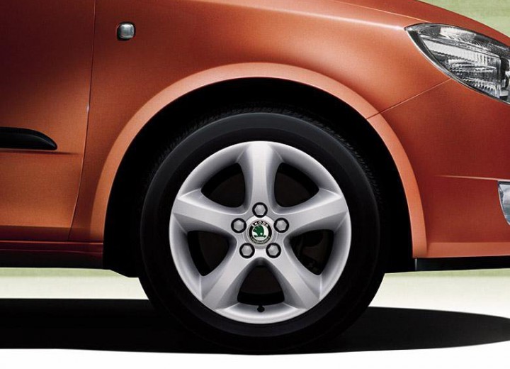 Технические характеристики о Skoda Fabia II Combi - picture 12