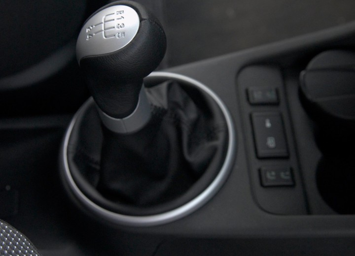 Caractéristiques techniques de Skoda Fabia II - picture 18
