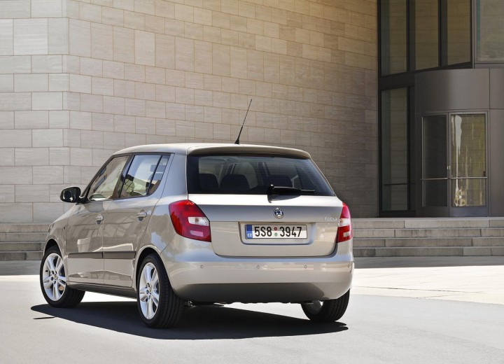 Caractéristiques techniques de Skoda Fabia II - picture 2