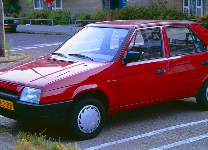 Technische Daten und Spezifikationen für Skoda Favorit (781) - picture 1