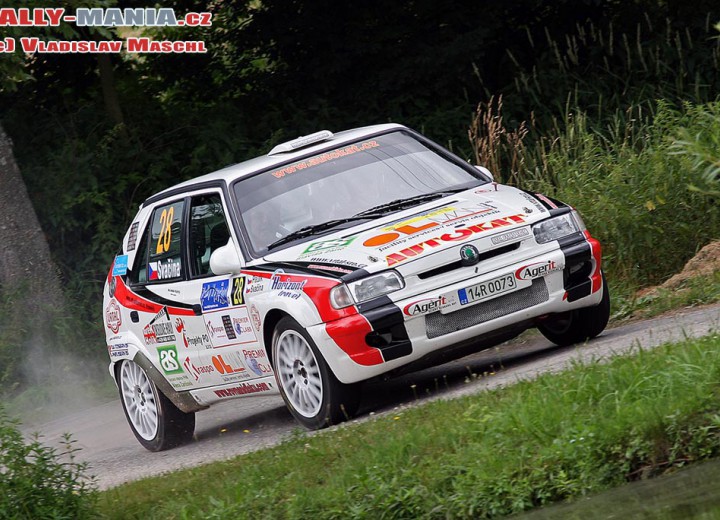 Technical specifications and characteristics for【Skoda Felicia I (791)】 - picture 1