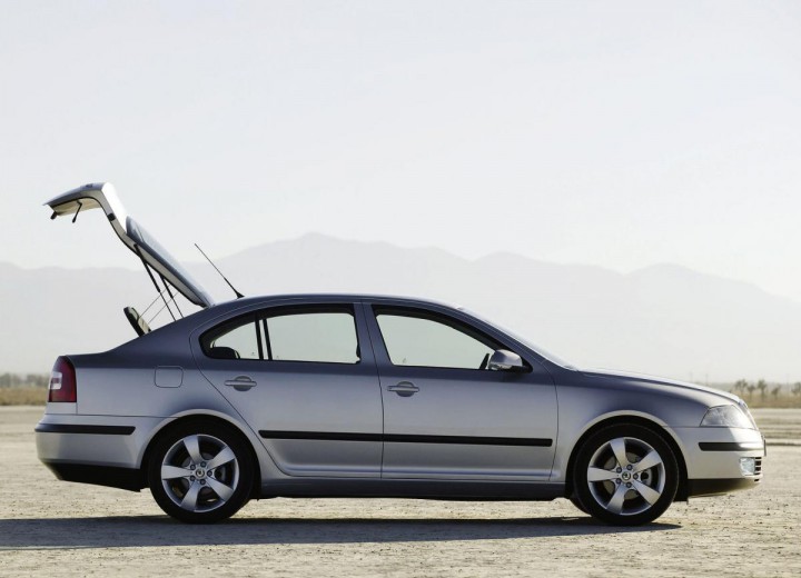 Caractéristiques techniques de Skoda Octavia II (1Z3) - picture 4
