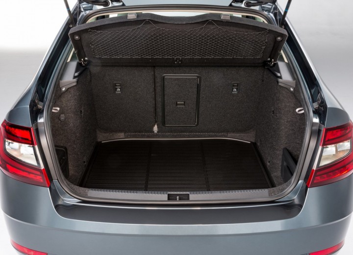 Technische Daten und Spezifikationen für Skoda Octavia III Restyling Liftback - picture 12
