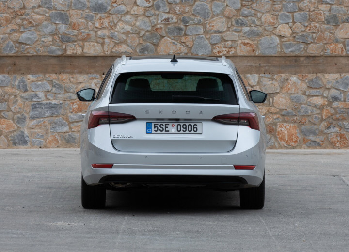 Technical specifications and characteristics for【Skoda Octavia IV Combi】 - picture 5