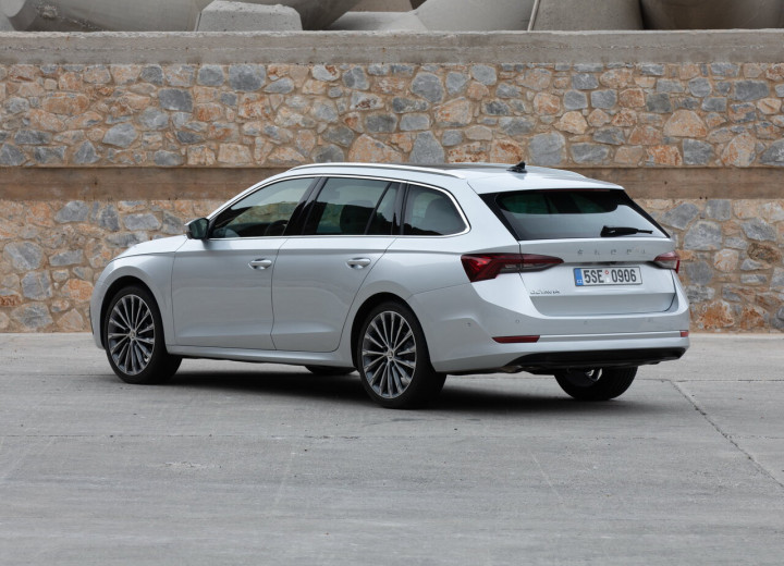 Technical specifications and characteristics for【Skoda Octavia IV Combi】 - picture 4