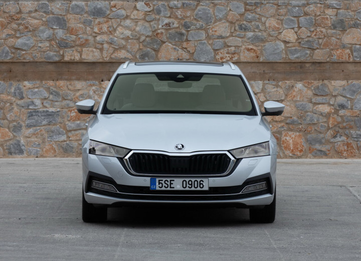 Technical specifications and characteristics for【Skoda Octavia IV Combi】 - picture 2