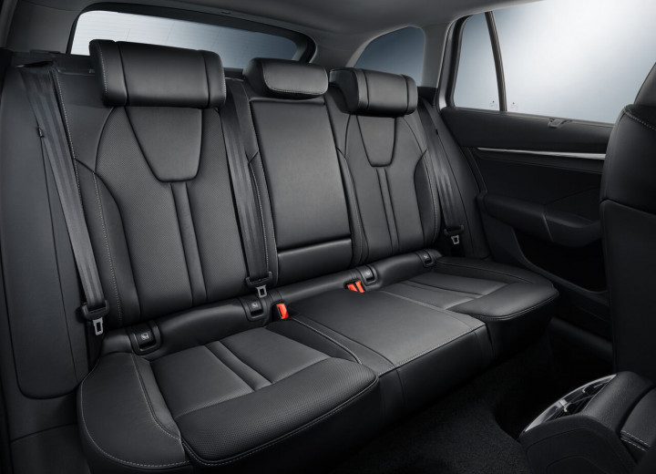 Technical specifications and characteristics for【Skoda Octavia IV Combi】 - picture 12