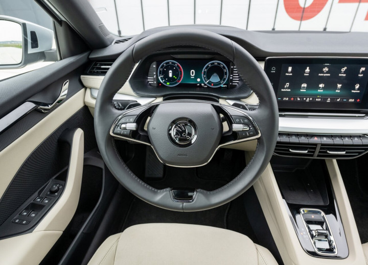 Technical specifications and characteristics for【Skoda Octavia IV Combi】 - picture 6