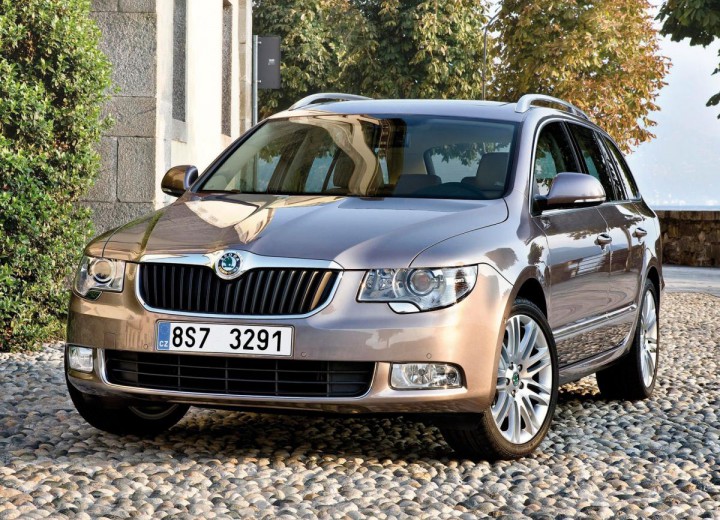 Technical specifications and characteristics for【Skoda Superb Combi】 - picture 1