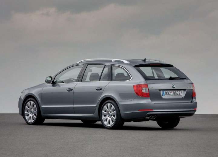 Technical specifications and characteristics for【Skoda Superb Combi】 - picture 4