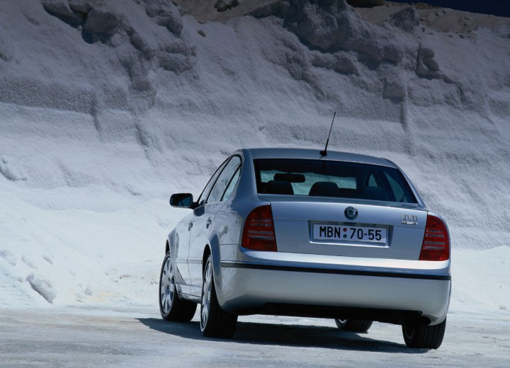Technical specifications and characteristics for【Skoda Superb I】 - picture 3