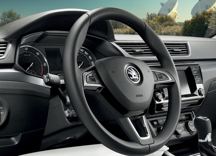 Technical specifications and characteristics for【Skoda Superb III Combi】 - picture 14