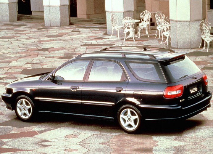 Technische Daten und Spezifikationen für Suzuki Baleno Combi (EG) - picture 2