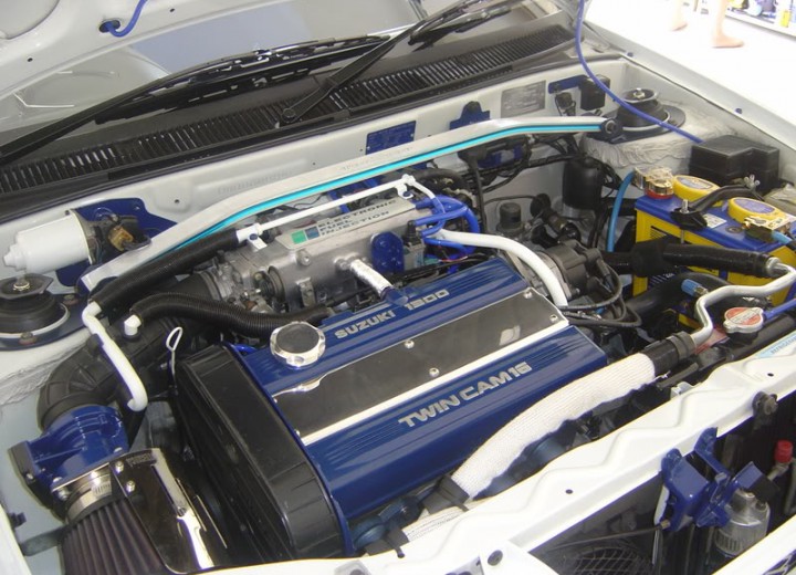 Technical specifications and characteristics for【Suzuki Swift II Hatchback】 - picture 5