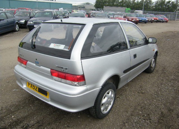 Especificaciones técnicas de Suzuki Swift III Hatchback - picture 3