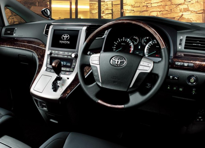 Технические характеристики о Toyota Alphard III - picture 4