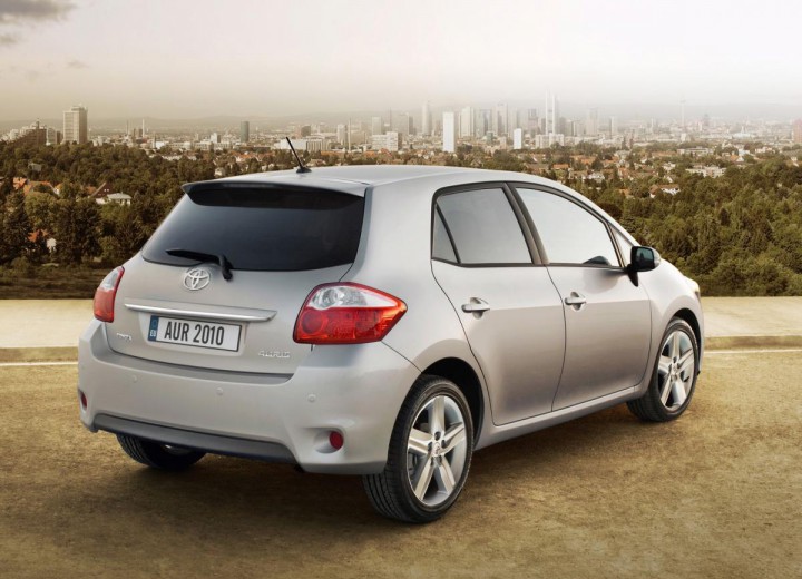 Технически характеристики за Toyota Auris Facelift 2010 - picture 4