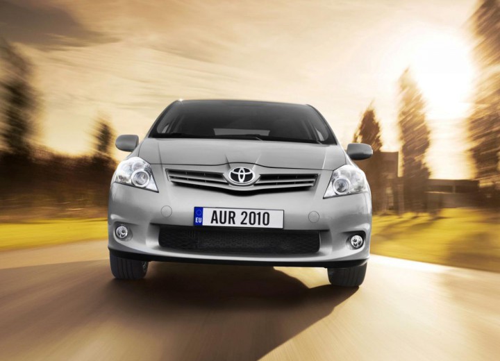 Технически характеристики за Toyota Auris Facelift 2010 - picture 2