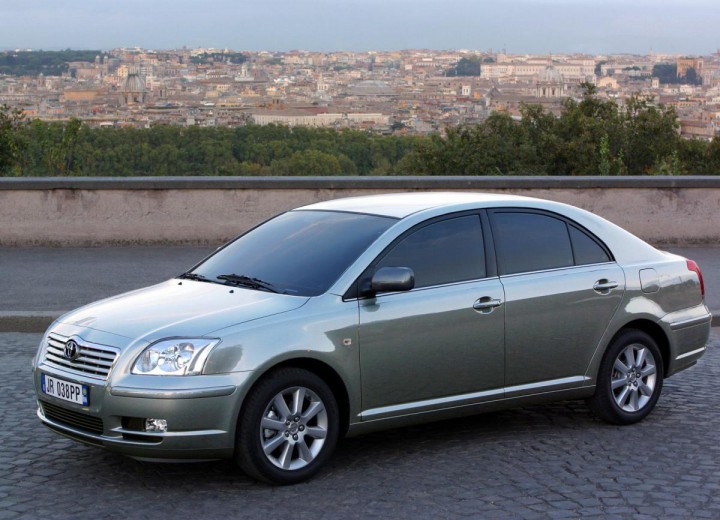 Technical specifications and characteristics for【Toyota Avensis Hatch II】 - picture 1
