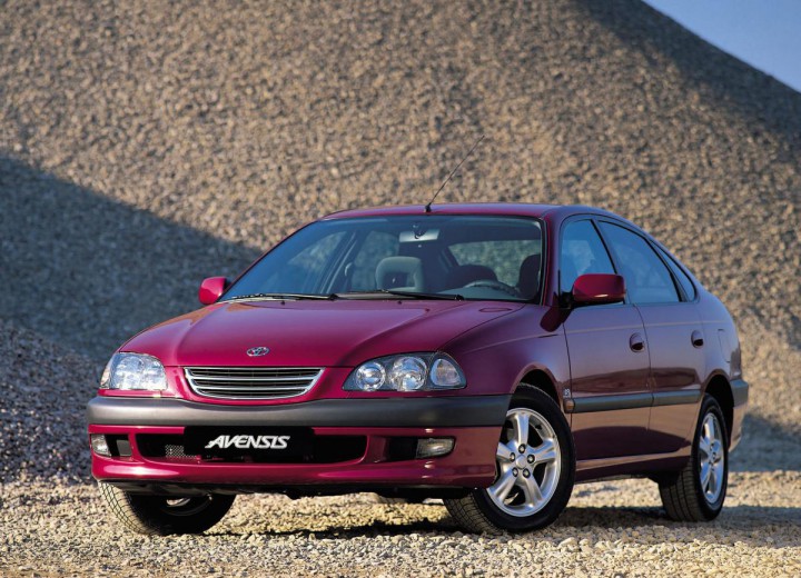 Technical specifications and characteristics for【Toyota Avensis Hatch (T22)】 - picture 3