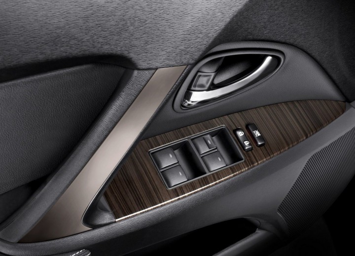 Technical specifications and characteristics for【Toyota Avensis III Restyling】 - picture 10