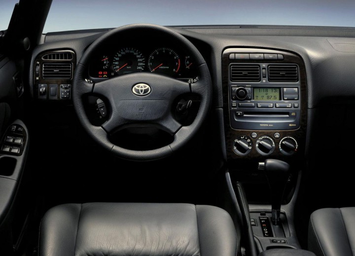Technical specifications and characteristics for【Toyota Avensis (T22)】 - picture 4