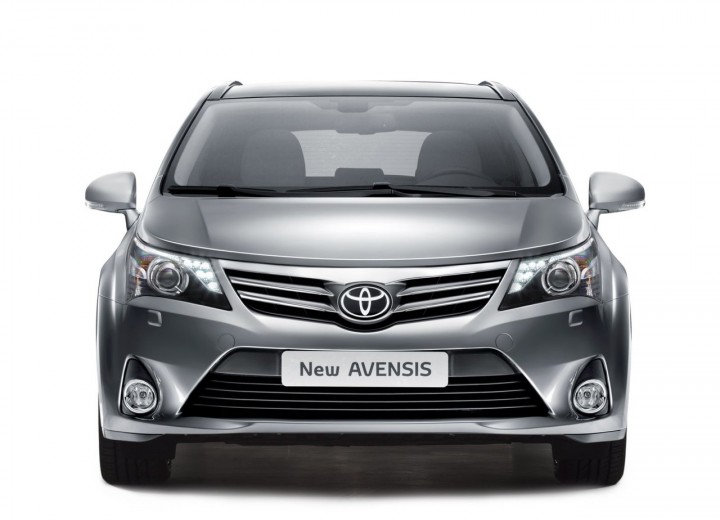 Technical specifications and characteristics for【Toyota Avensis Wagon III Restyling】 - picture 2