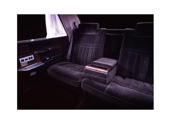 Technische Daten und Spezifikationen für Toyota Century II (VG45) - picture 3