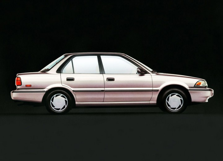 Technical specifications and characteristics for【Toyota Corolla (E9)】 - picture 2