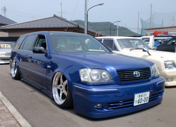 Technische Daten und Spezifikationen für Toyota Crown Wagon (S11) - picture 1