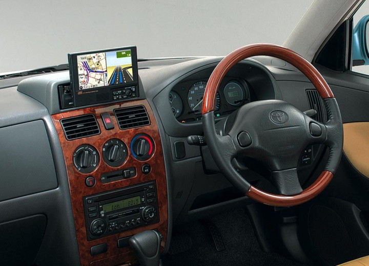 Technische Daten und Spezifikationen für Toyota Duet (M10) - picture 3