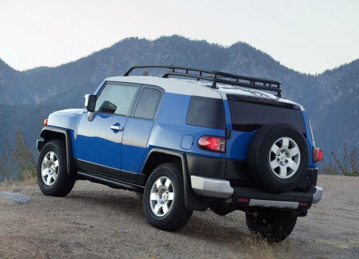 Технические характеристики о Toyota FJ Cruiser - picture 4