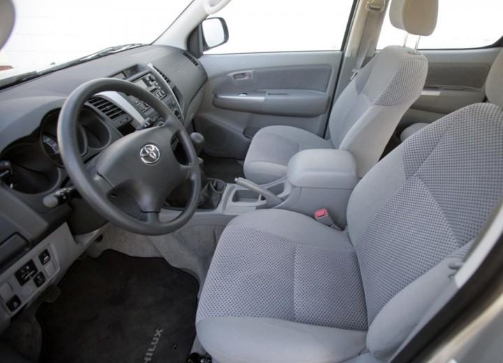 Τεχνικά χαρακτηριστικά για Toyota Hilux Pick Up - picture 4
