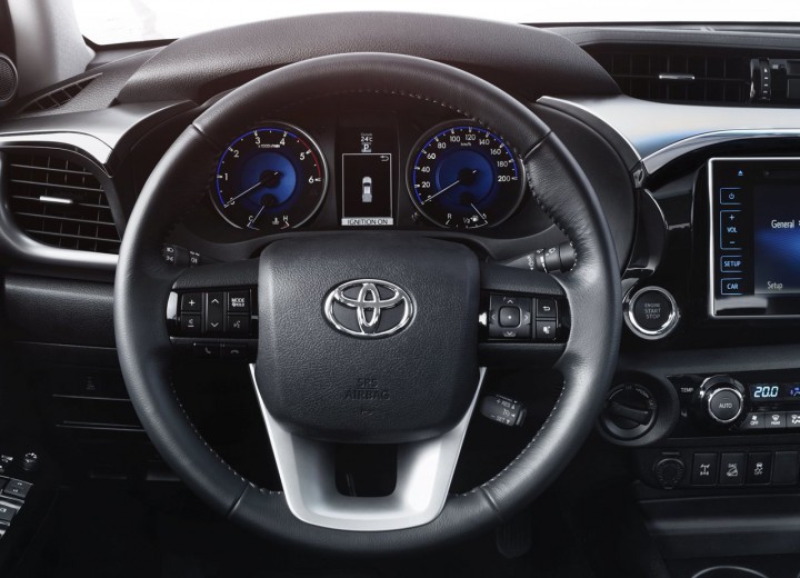 Technical specifications and characteristics for【Toyota Hilux VIII】 - picture 7