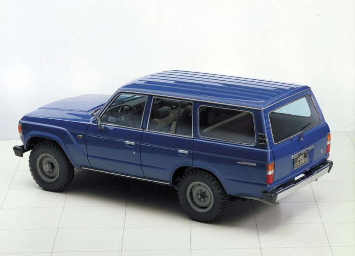 Technical specifications and characteristics for【Toyota Land Cruiser 100 J6】 - picture 2